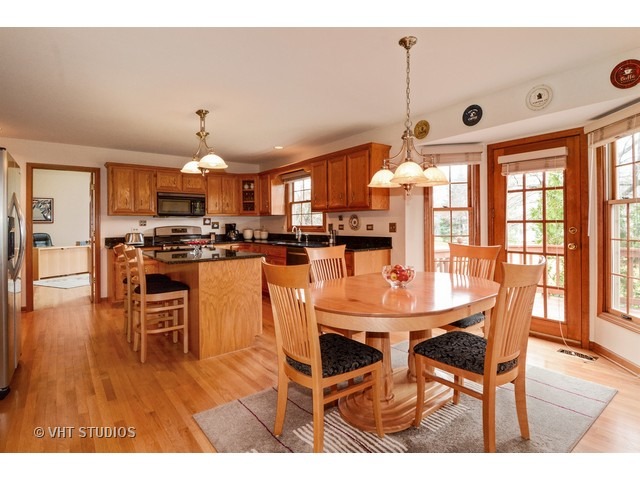 491 Blodgett Ct, Naperville, IL 60565 photo 8