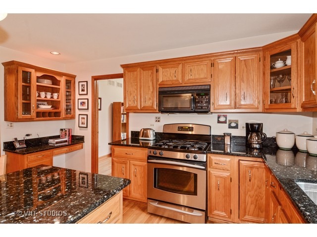 491 Blodgett Ct, Naperville, IL 60565 photo 7