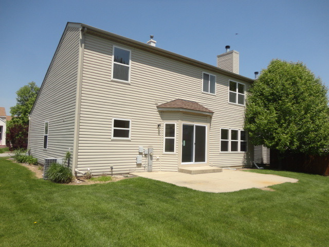 1995 Woodhaven Dr, Bartlett, IL 60103 photo 21