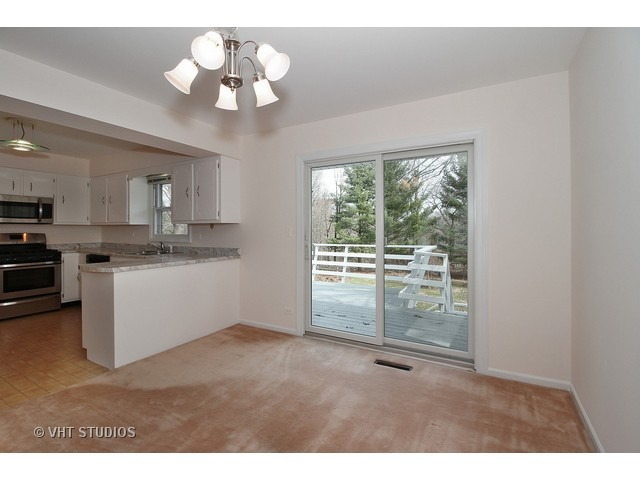 10 S161 Springbrook Dr, Naperville, IL 60565 photo 4
