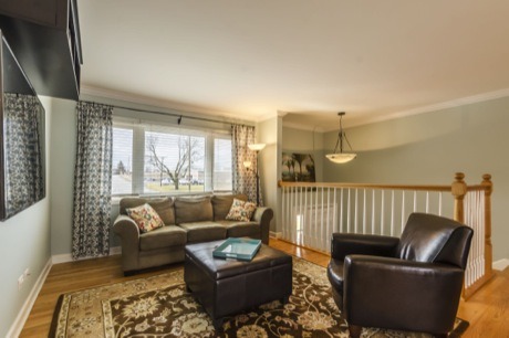 301 Western Ave, Wheaton, IL 60187 photo 2