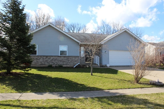 1405 Hilltop Blvd, Mchenry, IL 60050 photo 1