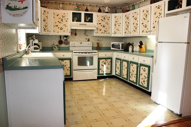 1405 Hilltop Blvd, Mchenry, IL 60050 photo 3