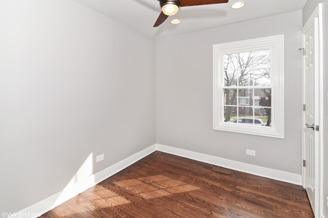 9120 S Clyde Ave, Chicago, IL 60617 photo 9