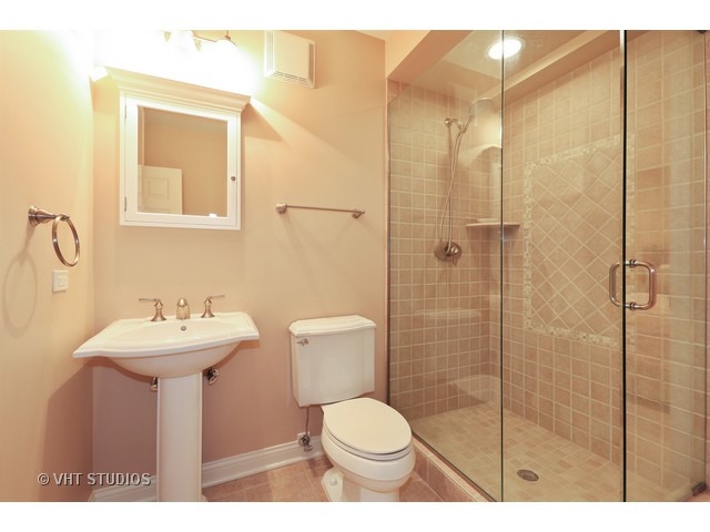 390 E Harrison St, Elmhurst, IL 60126 photo 14