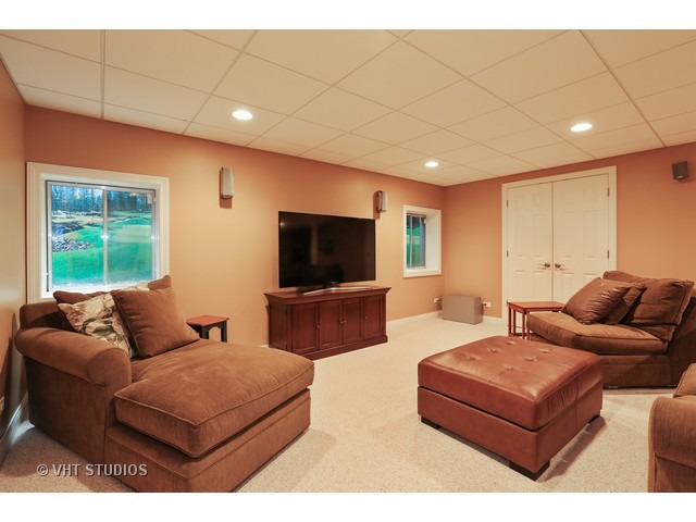 390 E Harrison St, Elmhurst, IL 60126 photo 12