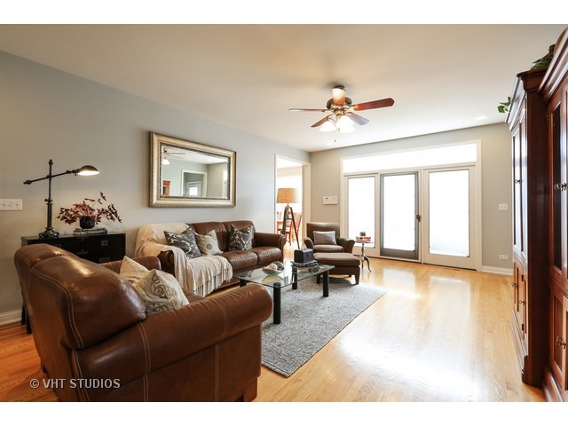 390 E Harrison St, Elmhurst, IL 60126 photo 5