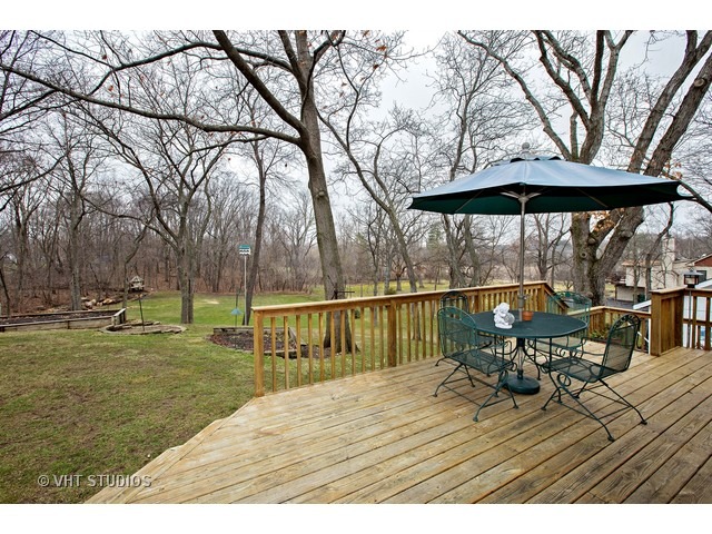 402 W Dowell Rd, Mchenry, IL 60051 photo 17