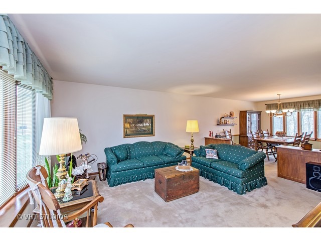 402 W Dowell Rd, Mchenry, IL 60051 photo 7