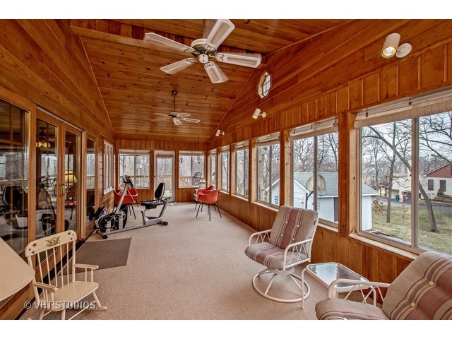 402 W Dowell Rd, Mchenry, IL 60051 photo 8