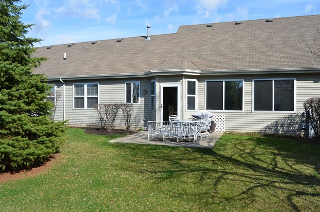 21527 W Empress Ln, Plainfield, IL 60544 photo 2