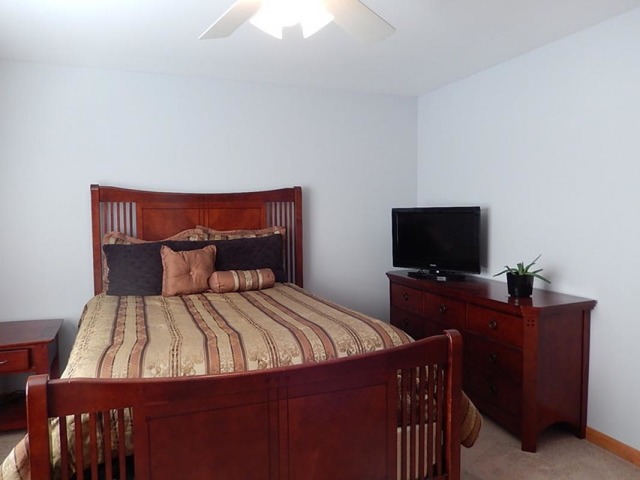 2084 Gardner Cir, Aurora, IL 60503 photo 16