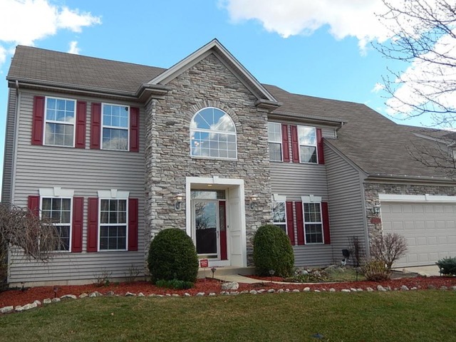 2084 Gardner Cir, Aurora, IL 60503 photo 1