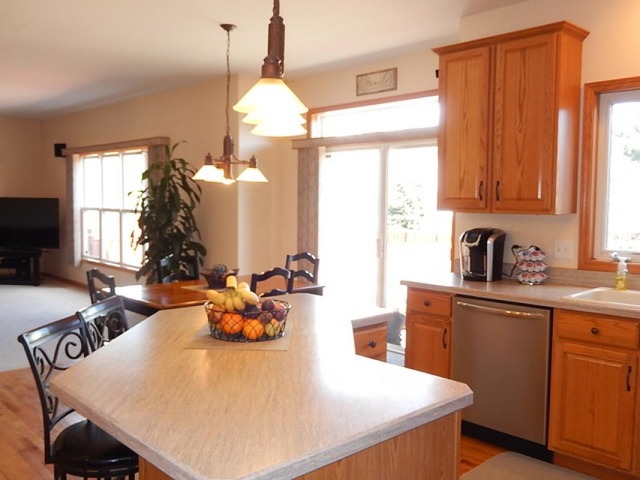 2084 Gardner Cir, Aurora, IL 60503 photo 9