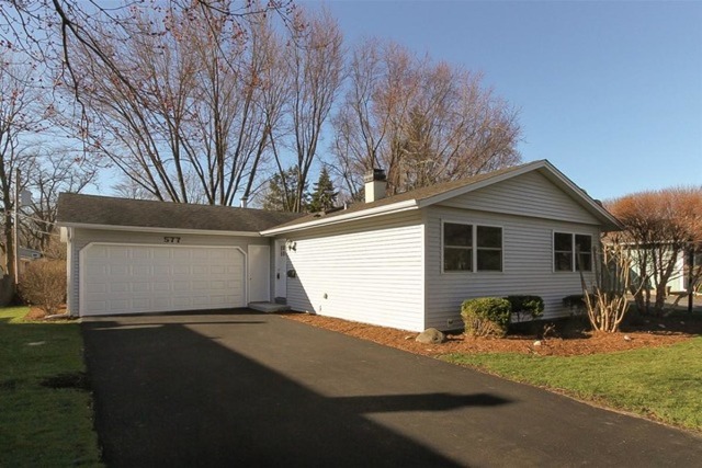 577 Alida Dr, Cary, IL 60013 photo 1