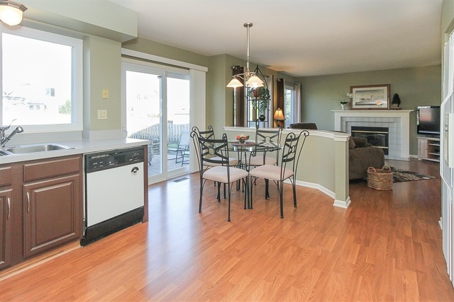 1602 Vineyard Dr, Gurnee, IL 60031 photo 9