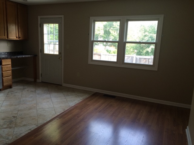 814 Wicker Ave, Streamwood, IL 60107 photo 8