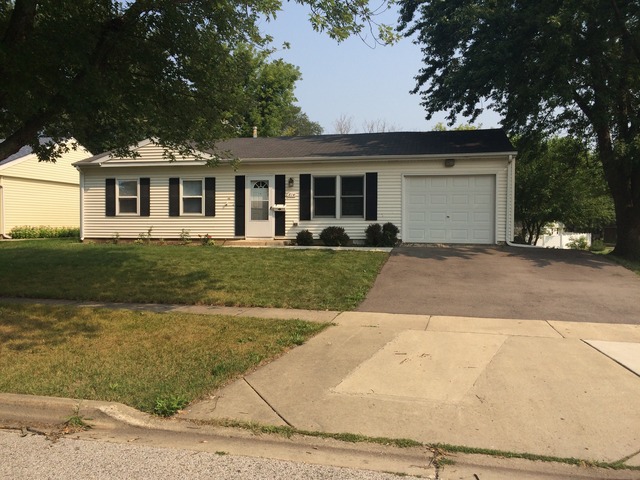 814 Wicker Ave, Streamwood, IL 60107 photo 1