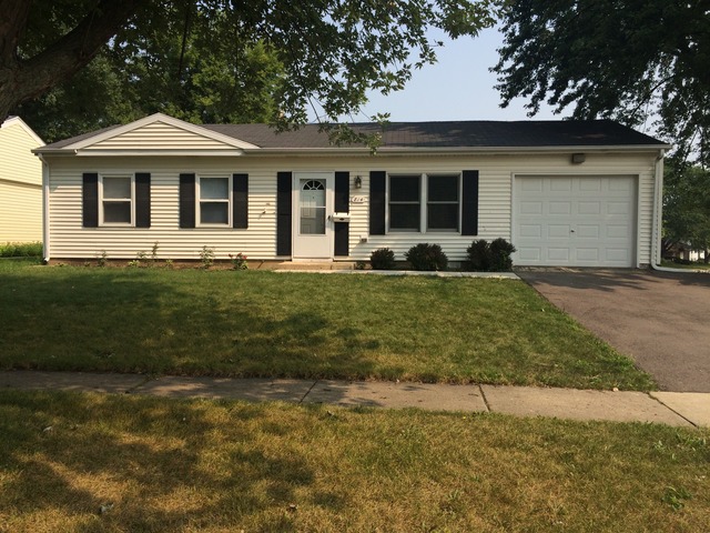 814 Wicker Ave, Streamwood, IL 60107 photo 2