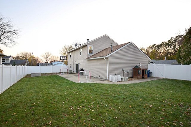 665 Springfield Dr, Roselle, IL 60172 photo 22