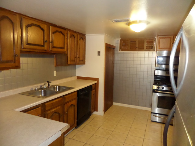 250 N Lind Ave, Hillside, IL 60162 photo 14