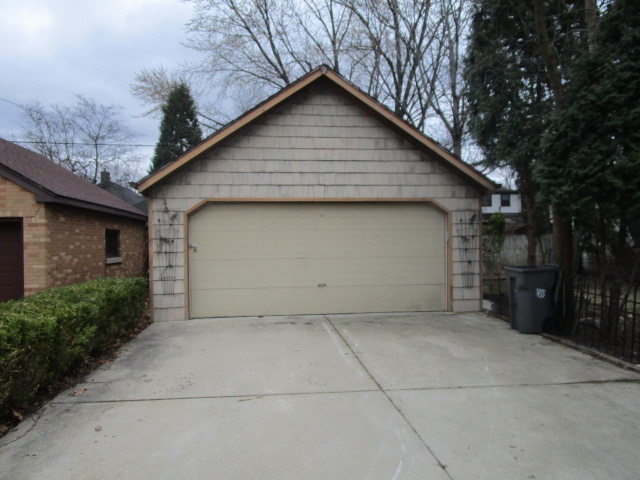 11 N Edison Ave, Elgin, IL 60123 photo 4