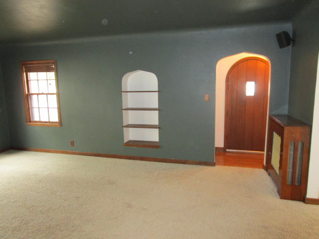 11 N Edison Ave, Elgin, IL 60123 photo 8