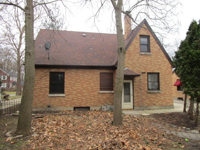 11 N Edison Ave, Elgin, IL 60123 photo 6
