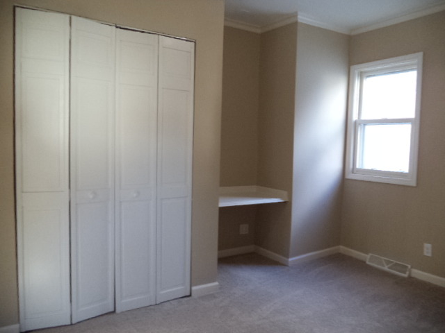 416 E Perry St, Belvidere, IL 61008 photo 10