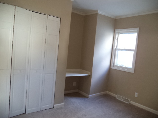 416 E Perry St, Belvidere, IL 61008 photo 9