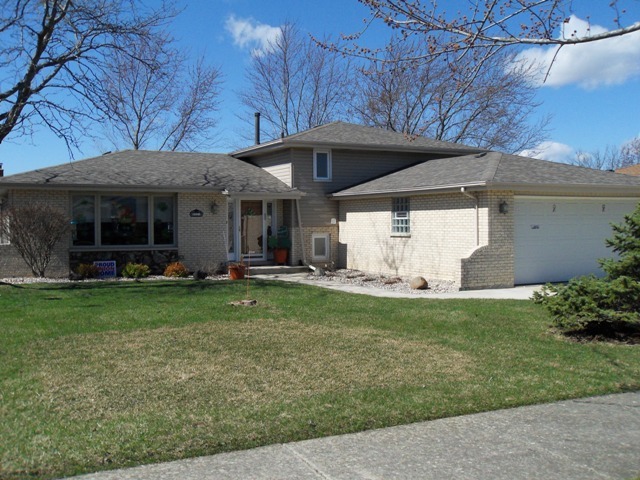 19916 Therese Ln, Mokena, IL 60448 photo 1