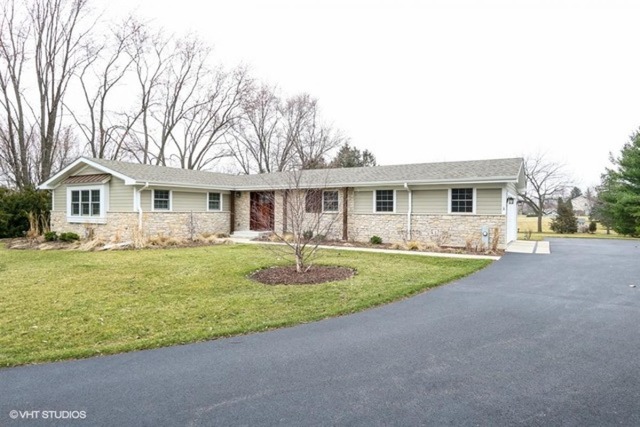 20675 Deerpath Rd, Barrington, IL 60010 photo 2