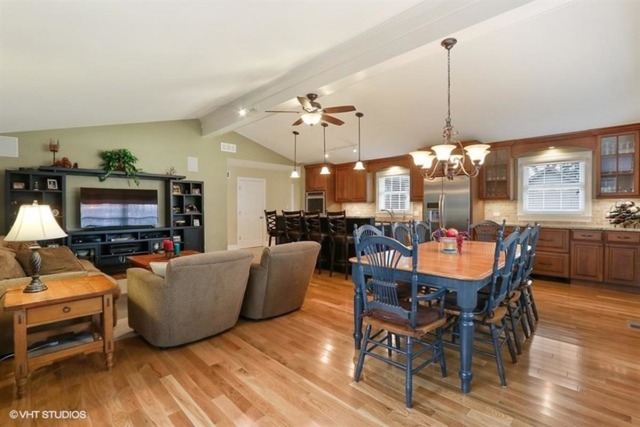 20675 Deerpath Rd, Barrington, IL 60010 photo 9