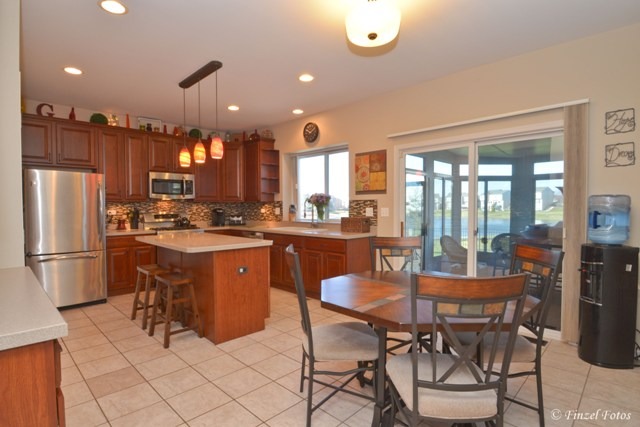 4351 Whitehall Ln, Algonquin, IL 60102 photo 8