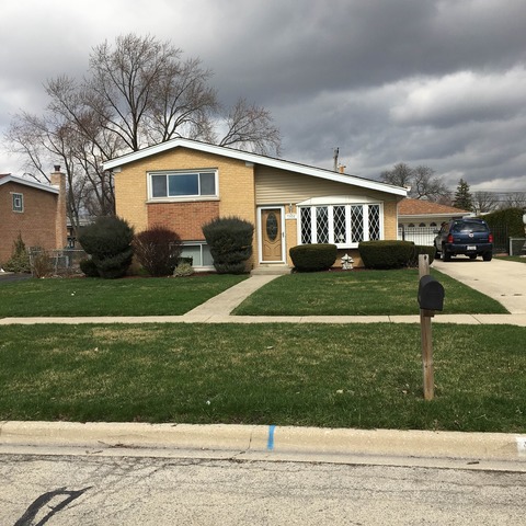 7924 W 73rd Pl, Bridgeview, IL 60455 photo 1