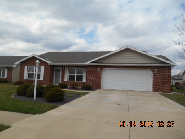 2806 Becker Dr, Peru, IL 61354 photo 1