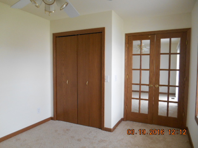 2806 Becker Dr, Peru, IL 61354 photo 5