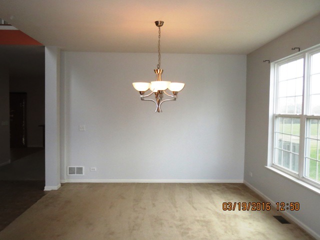 1023 Biltmore Dr, Elgin, IL 60120 photo 5