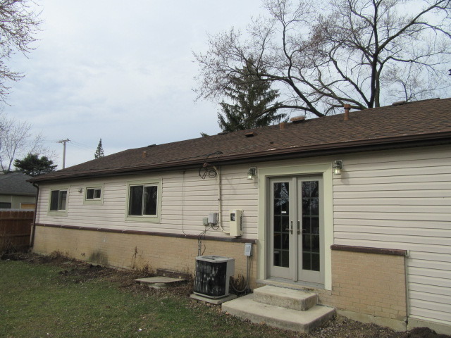 415 Azalea Ln, Hoffman Estates, IL 60169 photo 25