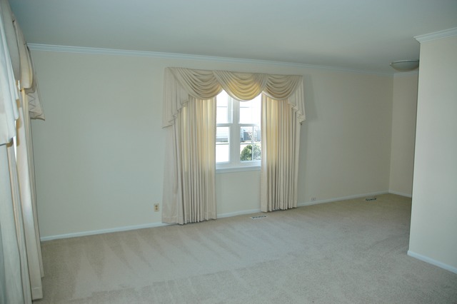 1486 Timber Trl #A, Wheaton, IL 60189 photo 3