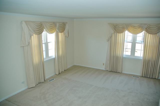 1486 Timber Trl #A, Wheaton, IL 60189 photo 4