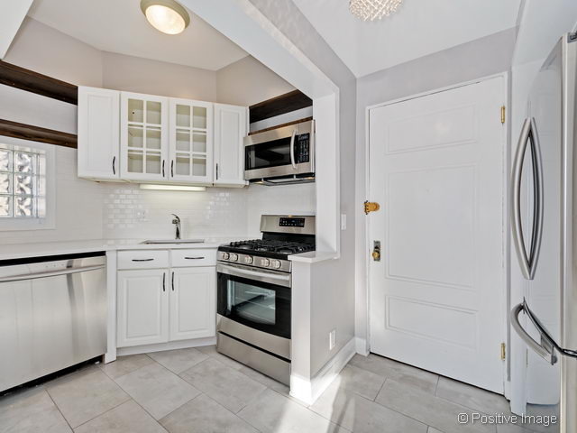 60 E Scott St #704, Chicago, IL 60610 photo 4
