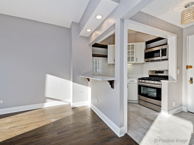 60 E Scott St #704, Chicago, IL 60610 photo 7