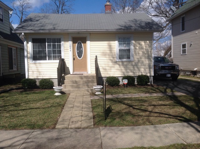 1044 Grand Blvd, Aurora, IL 60505 photo 2