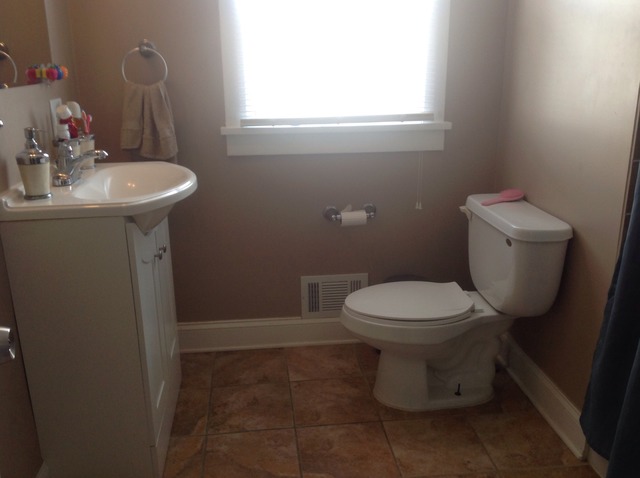 1044 Grand Blvd, Aurora, IL 60505 photo 9