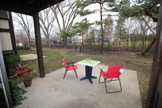 1012 Harbour Ct #1B, Wheeling, IL 60090 photo 20