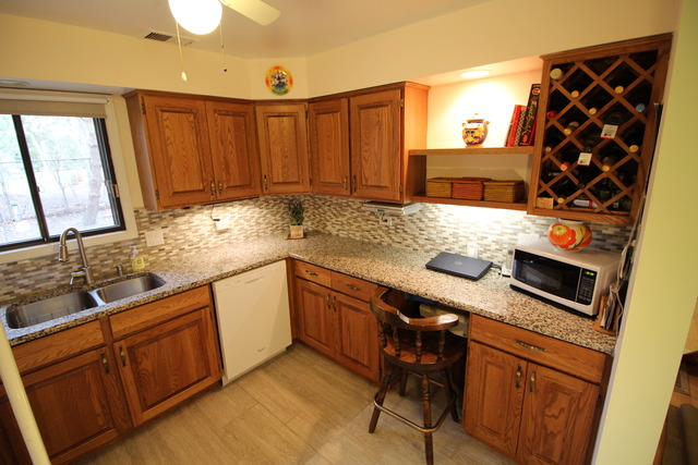 1012 Harbour Ct #1B, Wheeling, IL 60090 photo 2