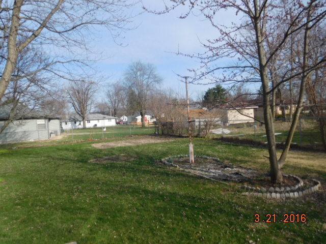 302 S Jackson St, Gardner, IL 60424 photo 2