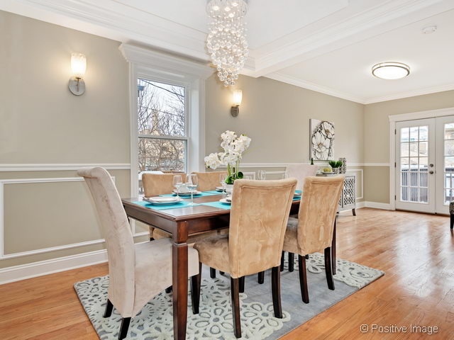 3228 W Belle Plaine Ave, Chicago, IL 60618 photo 10
