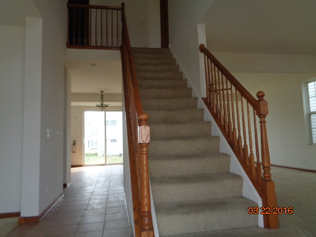 1655 Plum Tree Ln, Aurora, IL 60504 photo 2